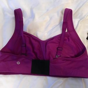 never worn lululemon sports bra